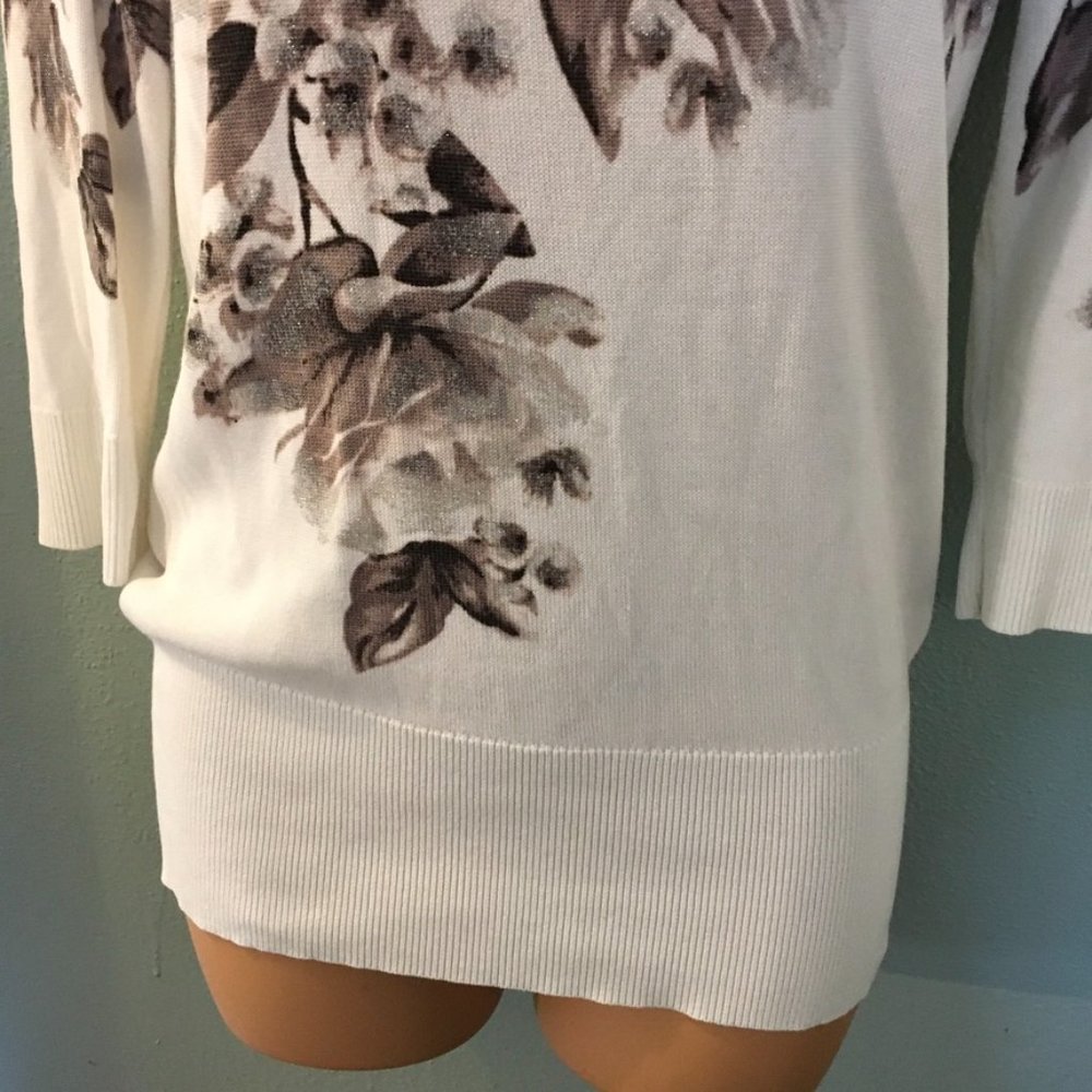White House/ Black Market Blouse - Picture 4 of 8